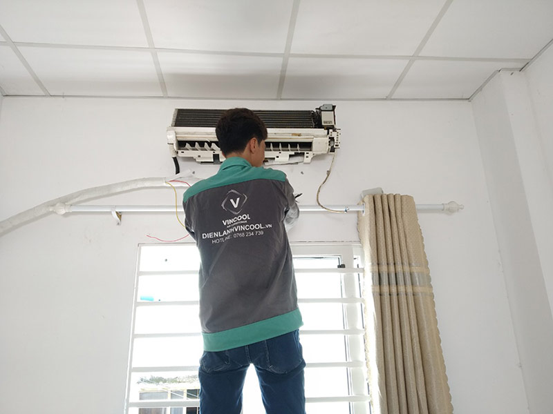 Dịch vụ tháo lắp máy lạnh quận Tân Bình giá rẻ, chuyên nghiệp
