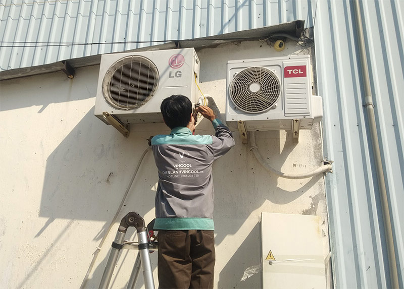 Sửa máy lạnh chuyên nghiệp trong mùa dịch cùng Điện Lạnh VinCool