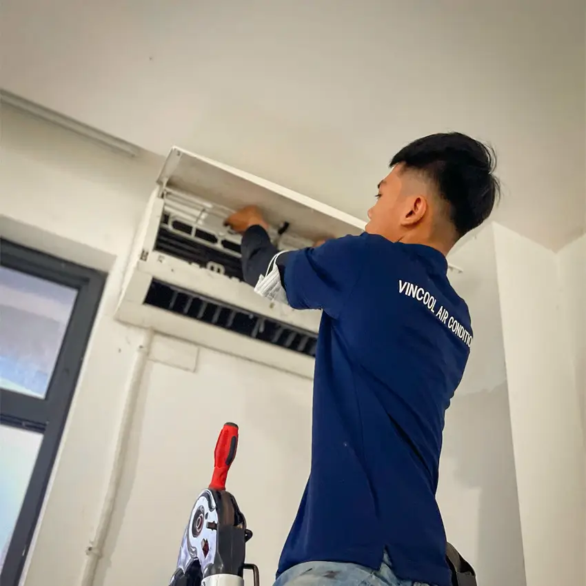 Chi phí sửa máy lạnh quận Tân Phú phụ thuộc vào loại linh kiện thay thế và mức độ hư hỏng của thiết bị