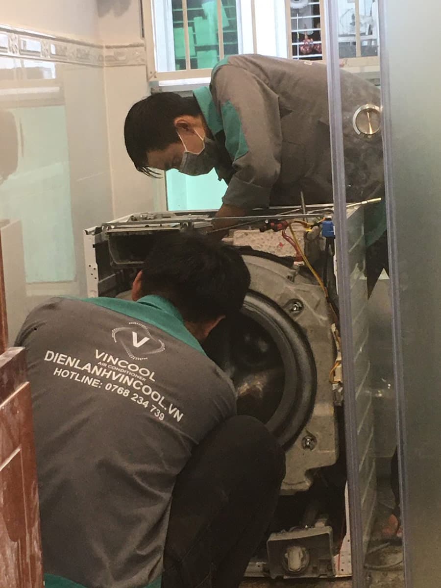 Dịch vụ vệ sinh máy giặt chuyên nghiệp VinCool, có mặt trong 30 phút