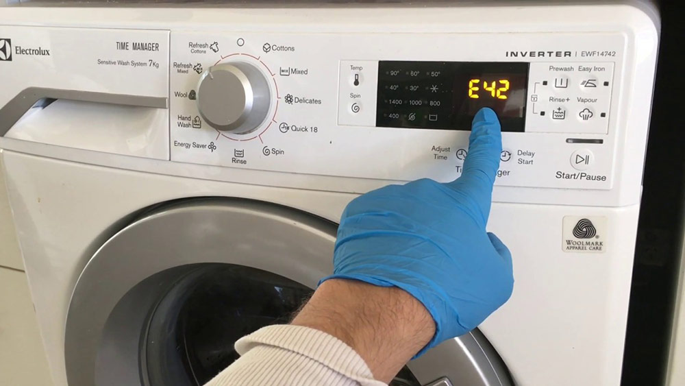 Mã lỗi E42 máy giặt Electrolux thường gặp và cách khắc phục
