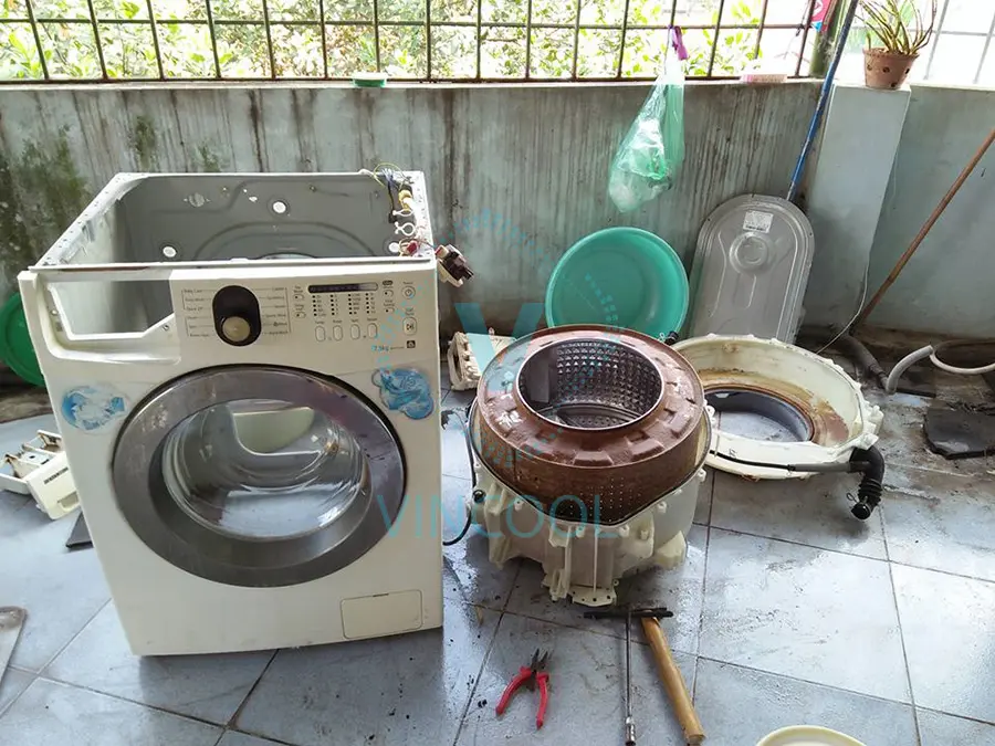 Nguyên nhân và cách sửa máy giặt rung lắc mạnh và kêu to khi giặt