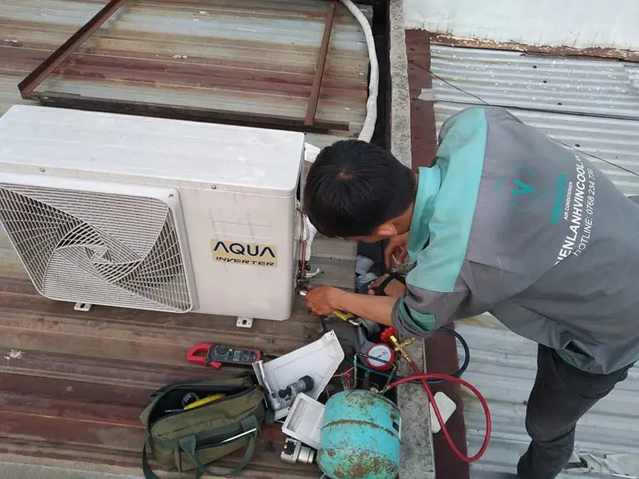 Đội ngũ kỹ thuật Vincool tay nghề cao đảm bảo an toàn và hiệu quả khi lắp đặt máy lạnh