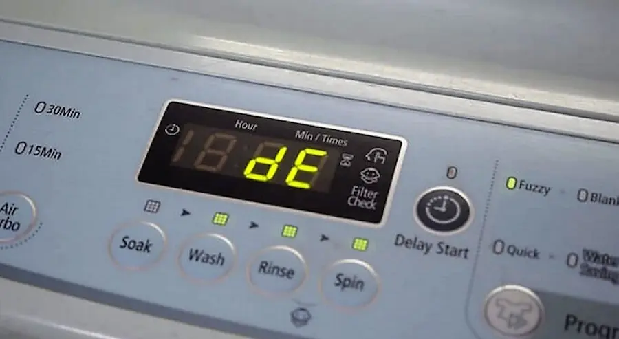 Bạn nên gọi thợ sửa máy giặt LG khi gặp các mã lỗi liên quan đến phần cứng