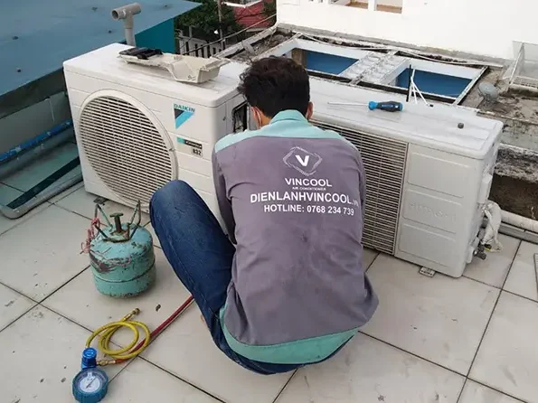 Khi nào cần bơm gas máy lạnh ? Dấu Hiệu, nguyên nhân và lưu ý quan trọng