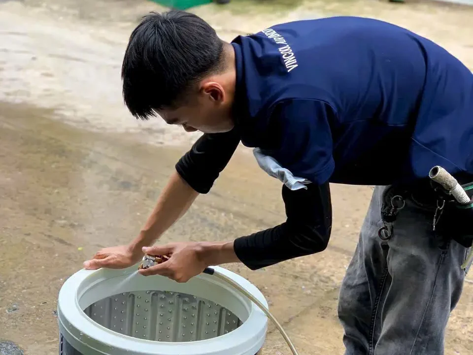 Vệ sinh máy giặt Quận 11