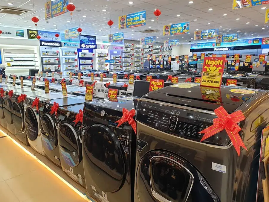 Máy giặt hàng trưng bày có mức giá rẻ hơn khoảng 1/2 so với giá gốc