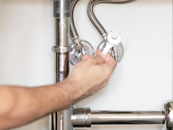 Hướng dẫn cách sửa máy nước nóng chảy nước yếu