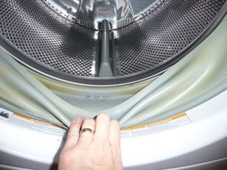 Cách tẩy mốc gioăng cao su máy giặt hiệu quả nhanh chóng