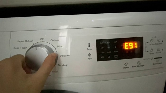 Cách kiểm tra và cách sửa máy giặt Electrolux lỗi E91