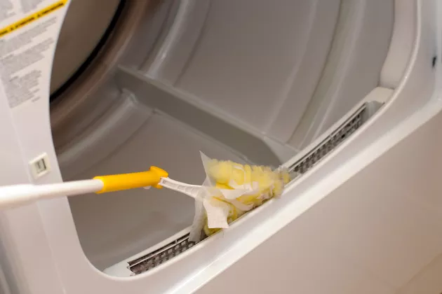 Cách vệ sinh máy sấy quần áo hiệu quả mà dễ thực hiện