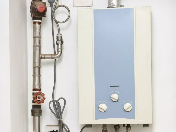 Sửa máy nước nóng Quận 8