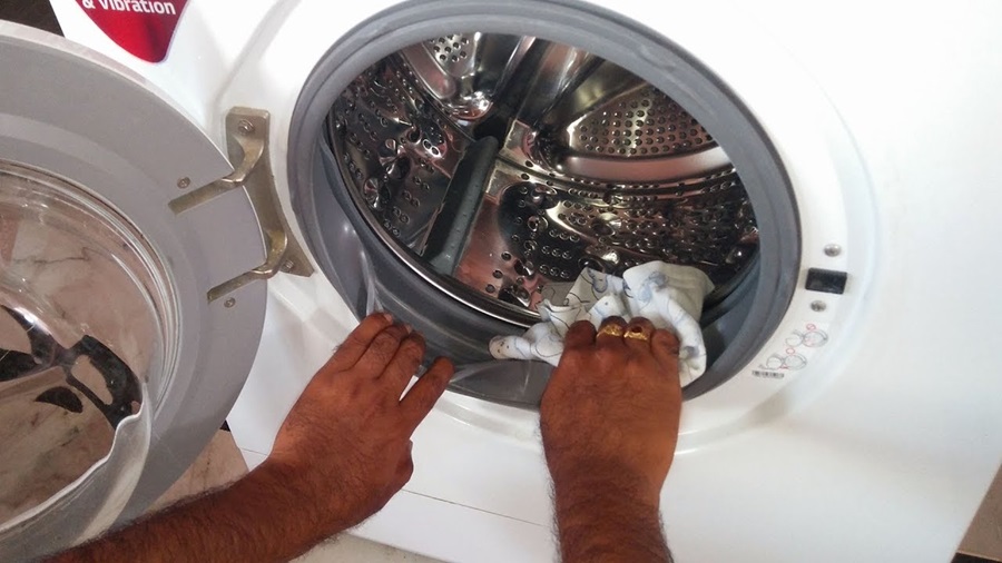 Máy giặt cửa trước bị đọng nước – Nguyên nhân và cách xử lý