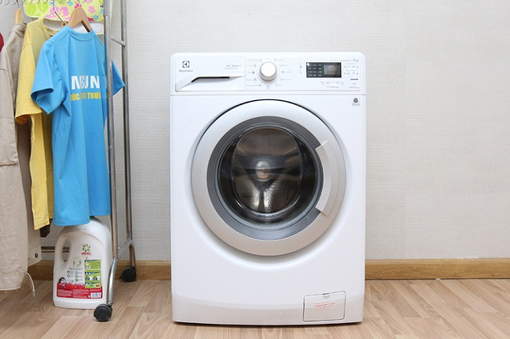 Nguyên nhân và cách sửa máy giặt Electrolux báo lỗi LOC