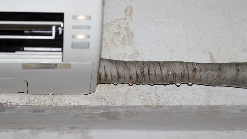 Sửa máy lạnh quận 11 – thợ tới trong 30 phút, kiểm tra miễn phí Nước chảy từ dàn lạnh xuống sàn là một trong những lỗi kỹ thuật máy lạnh nghiêm trọng