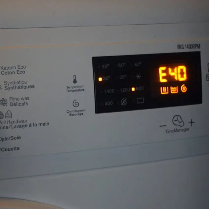 Máy giặt Electrolux báo lỗi E40: nguyên nhân và cách khắc phục hiệu quả
