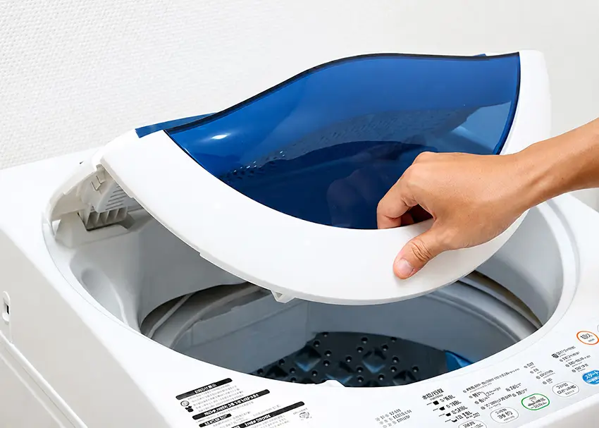 Cửa máy giặt chưa đóng kín là tình trạng phổ biến gây ra lỗi E21 trên máy giặt Toshiba