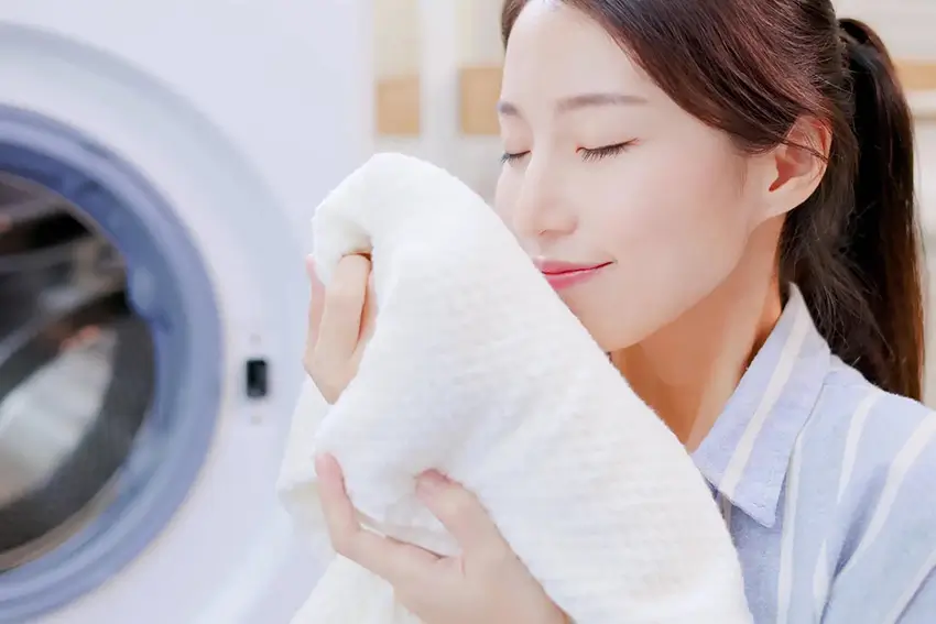 Vệ sinh máy giặt định kỳ giúp quần áo sạch hơn, không còn mùi khó chịu