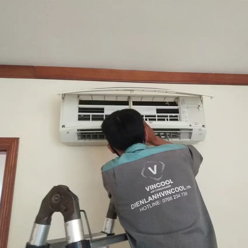 Vệ sinh máy lạnh tại nhà quận 9 – Giải pháp tiết kiệm, an toàn và hiệu quả