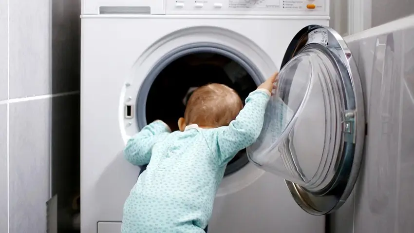 Chế độ child lock dùng để tránh trẻ nghịch máy