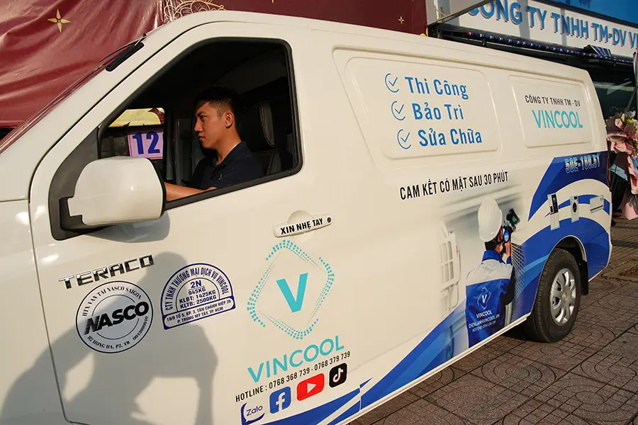 Tiếp nhận thông tin khách hàng và có mặt sau 30p - Vincool