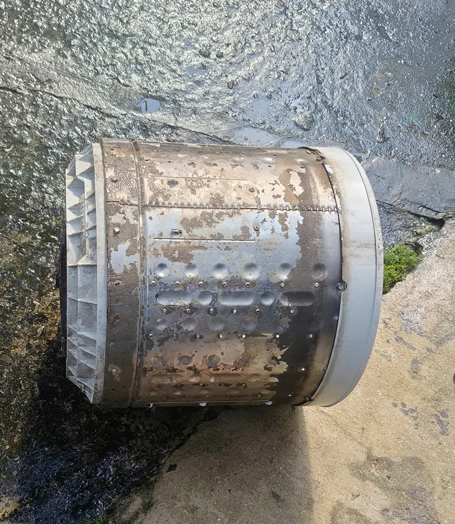 Lồng giặt bám chất bẩn lâu ngày