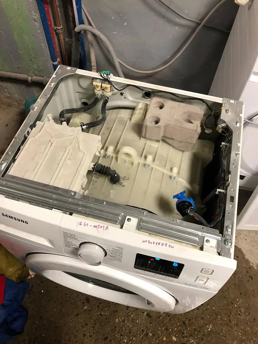 Sửa máy giặt bị hư đúng thời điểm cần tập trung vào điều gì