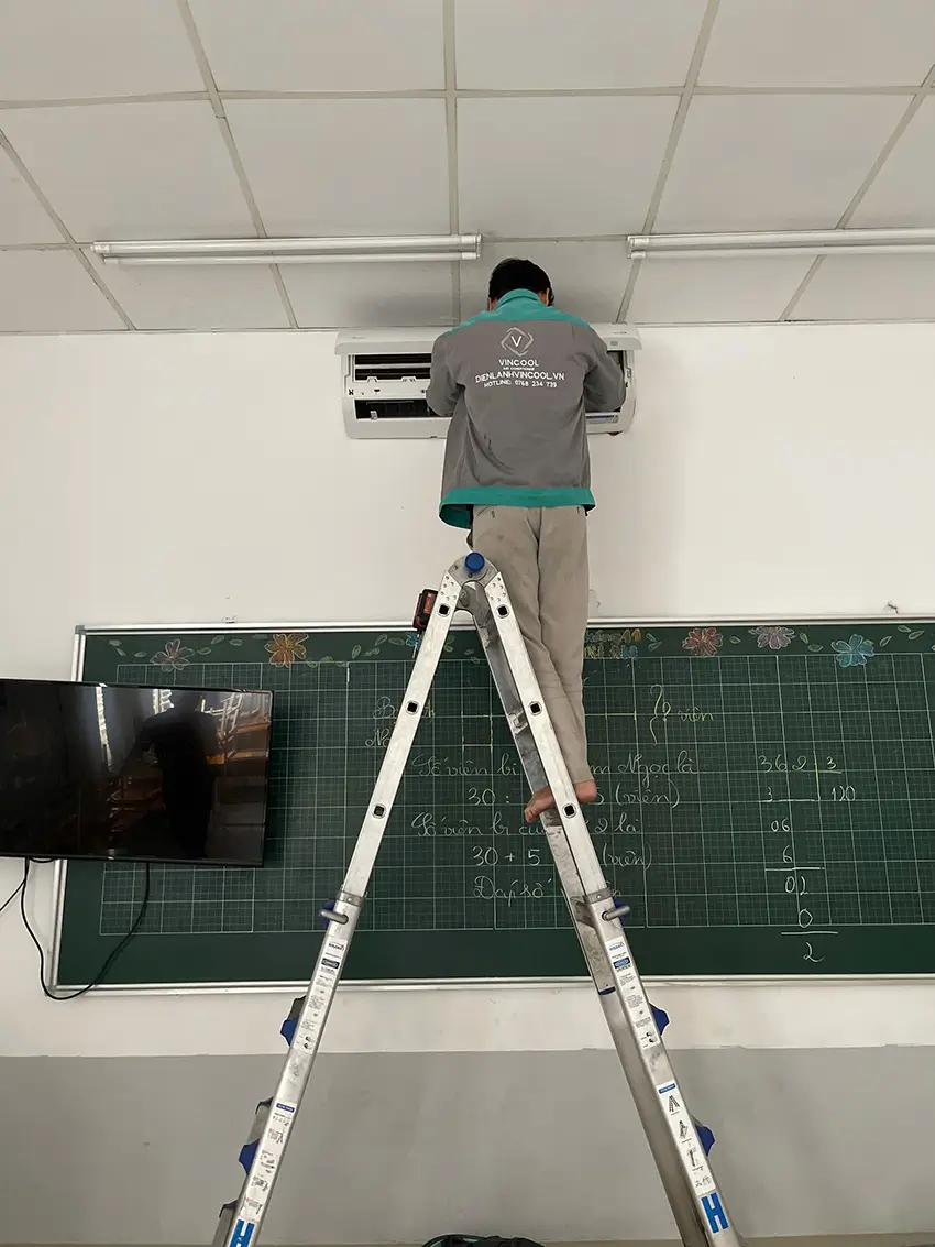 Sửa máy lạnh Aqua tận nơi, hỗ trợ ngay khi cần Sửa máy lạnh Aqua được kiểm tra và xử lý ra sao