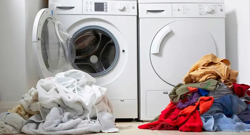 Phân loại và cho đồ vào lồng giặt đúng cách