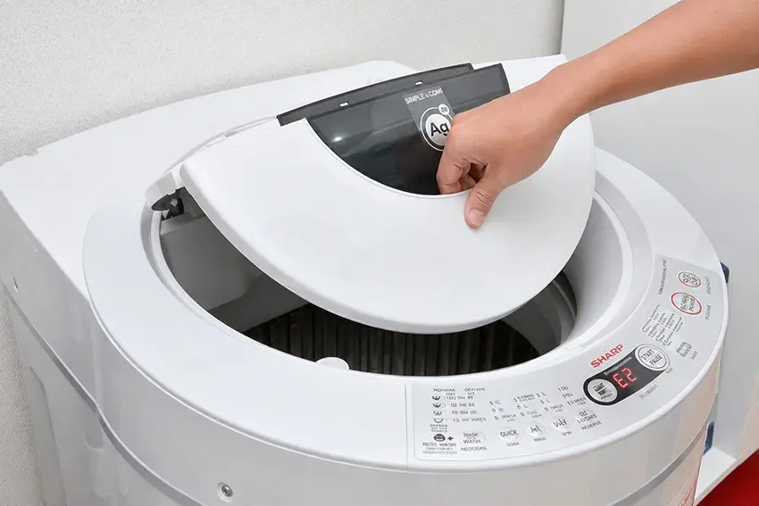 Lỗi E2 máy giặt Sharp là gì? Nguyên nhân và cách xử lý